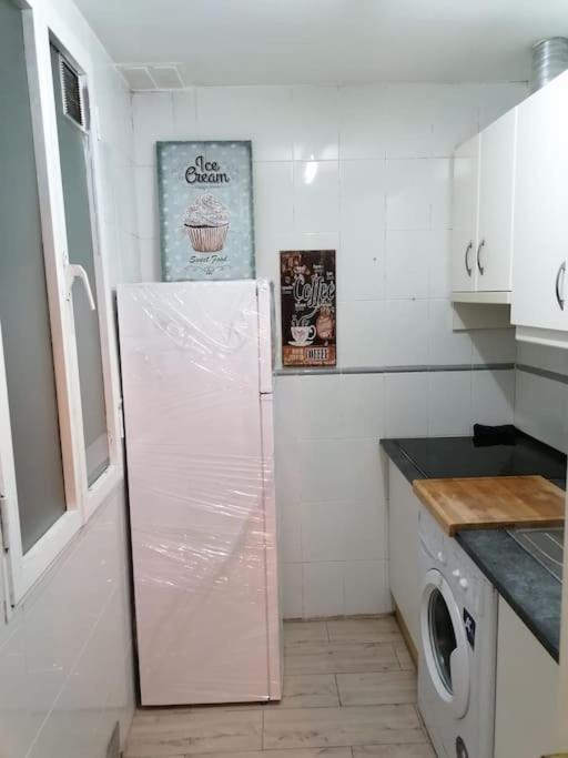 Sebastian Elcano, Apartamento Para 2 Con Terraza, Metro Embajadores Madrid Exterior foto