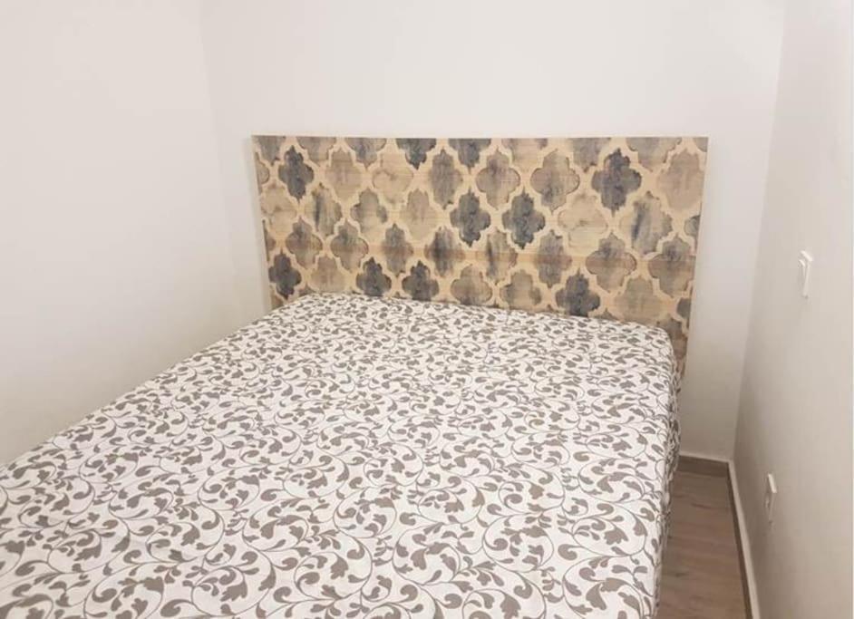 Sebastian Elcano, Apartamento Para 2 Con Terraza, Metro Embajadores Madrid Exterior foto